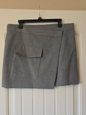 Aritzia Babaton Gray Mini Skirt with Flap Pocket